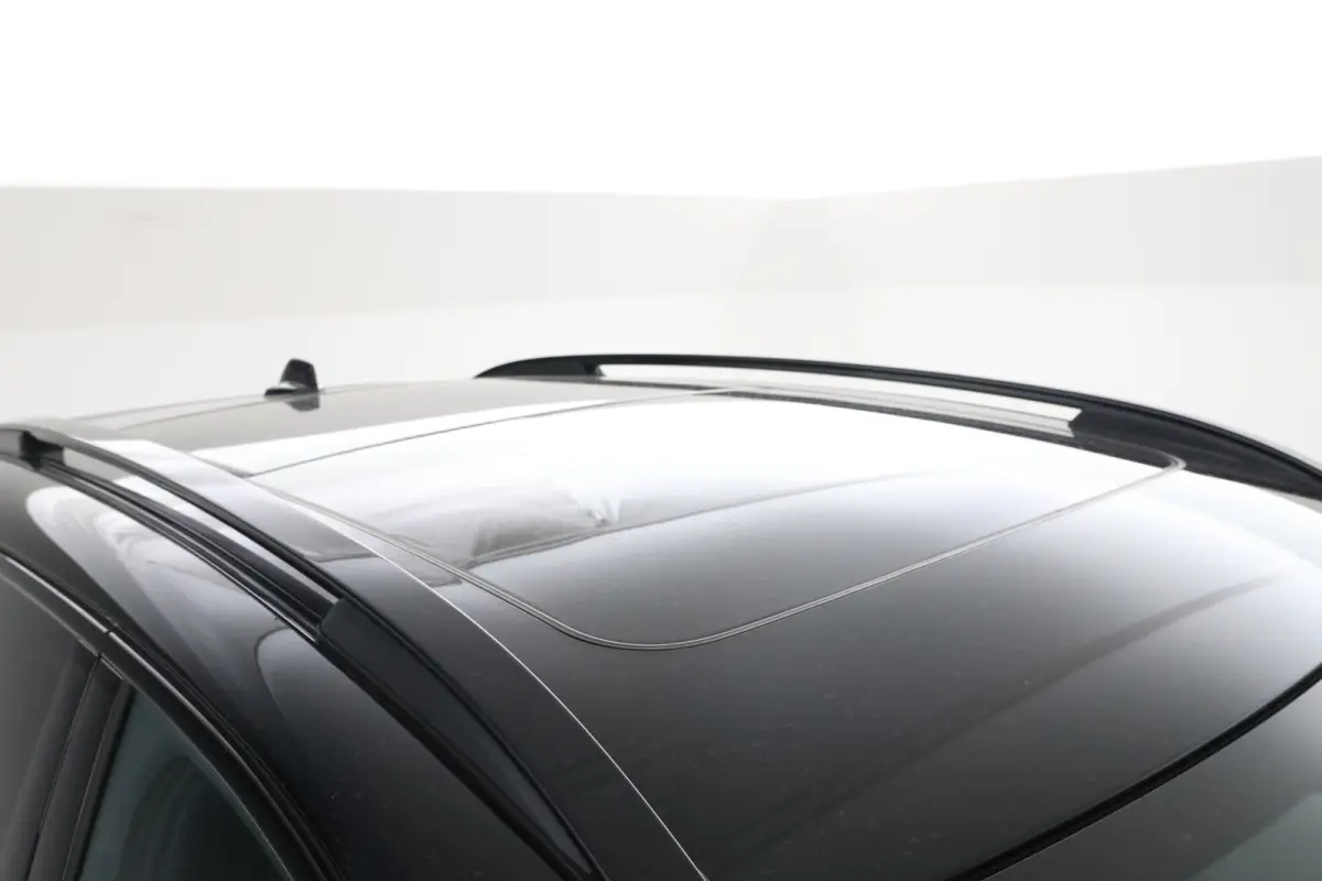 1.5 More Facelift! 360 cam, Elek, panorama, Stoelverwarming,
