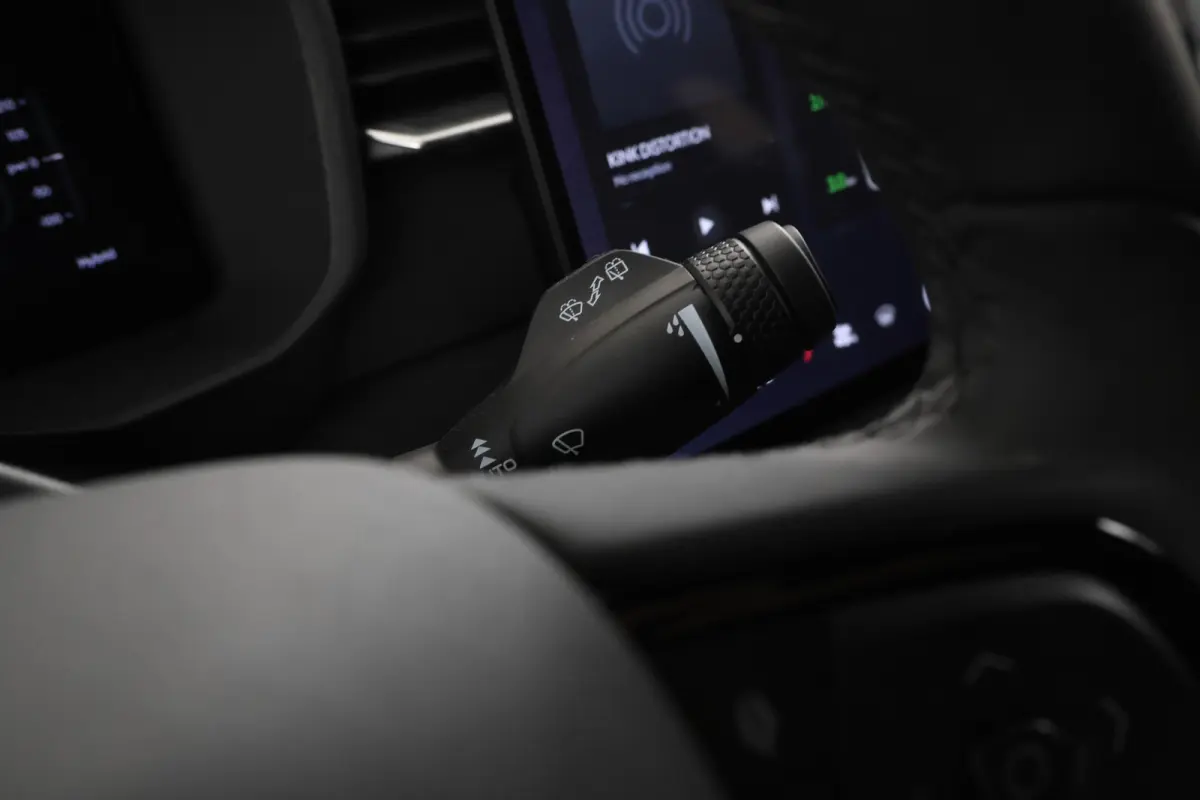 1.5 More Facelift! 360 cam, Elek, panorama, Stoelverwarming,