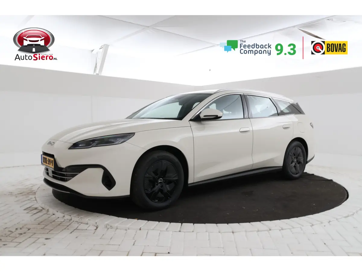 1.5 DM-i Boost 15x uit voorraad leverbaar