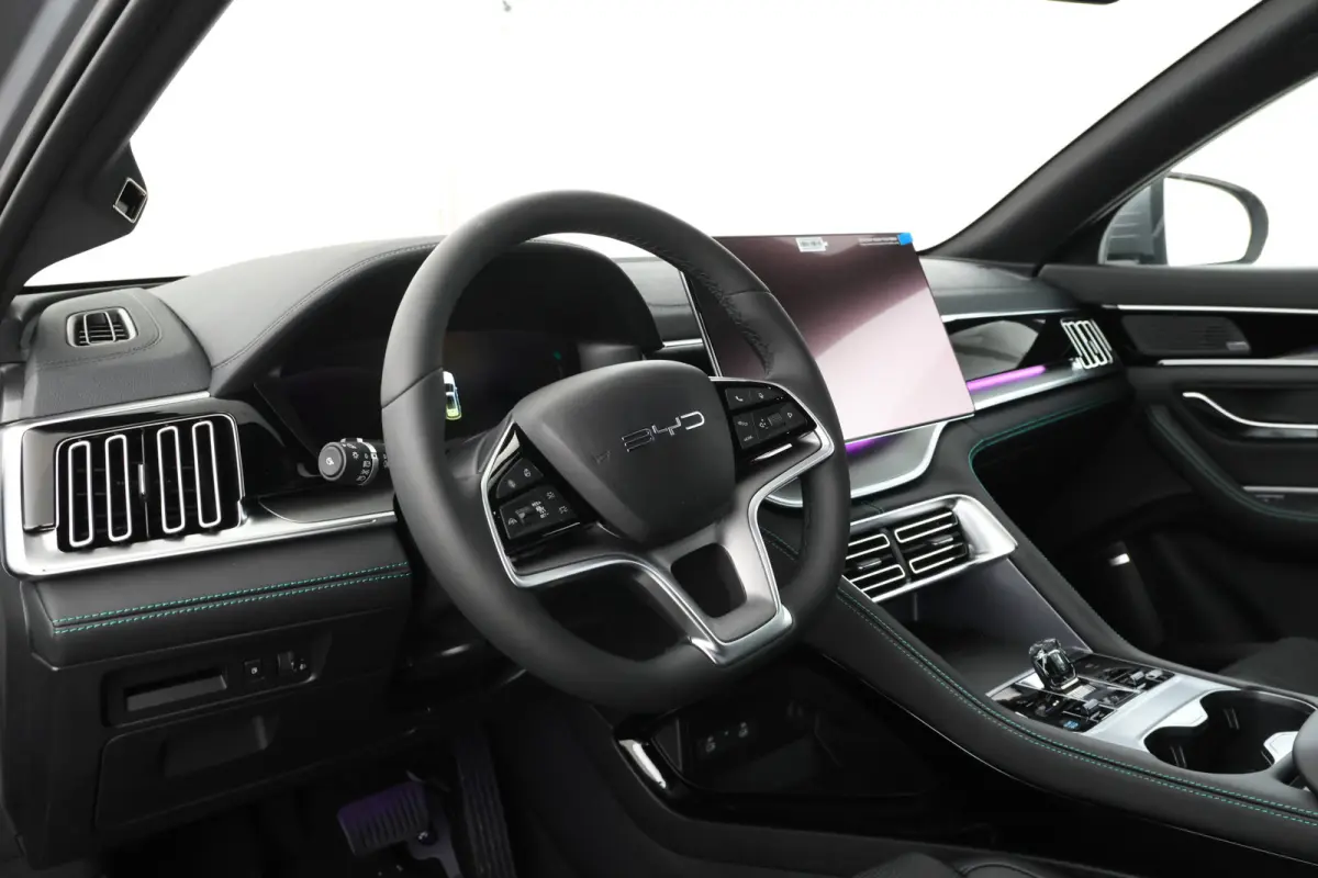 1.5 DM-i FWD Boost Nieuw! 360 Camera, Apple carplay.