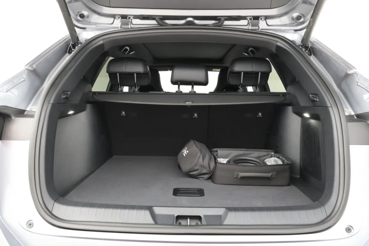 1.5 DM-i FWD Boost Nieuw! 360 Camera, Apple carplay.