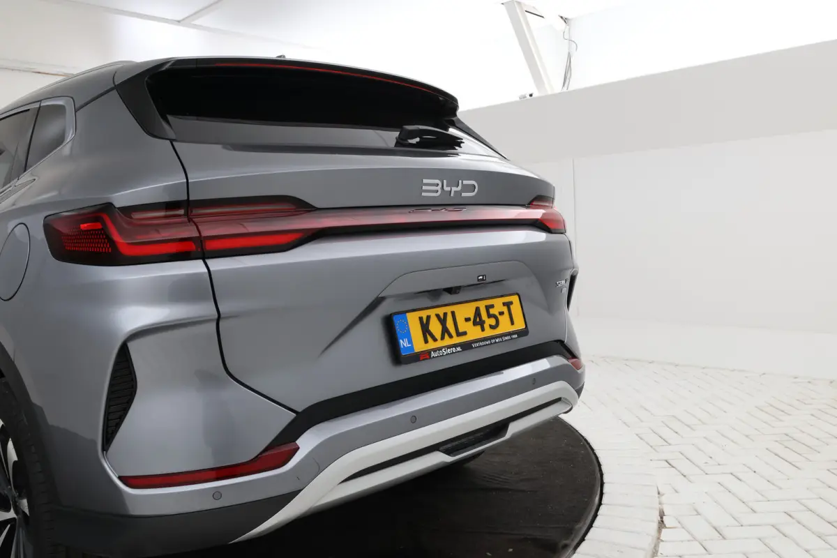 1.5 DM-i FWD Boost Nieuw! 360 Camera, Apple carplay.