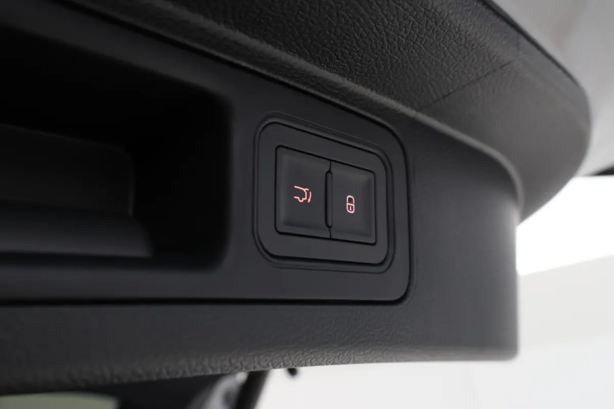 1.5 DM-i FWD Boost Nieuw! 360 Camera, Apple carplay.