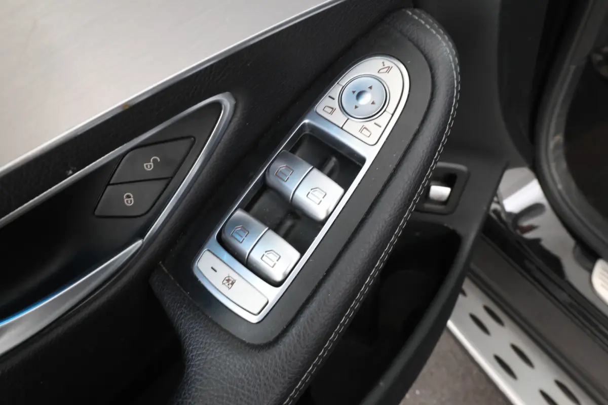 350e 4MATIC Premium Plus Panorama, Navigatie,
