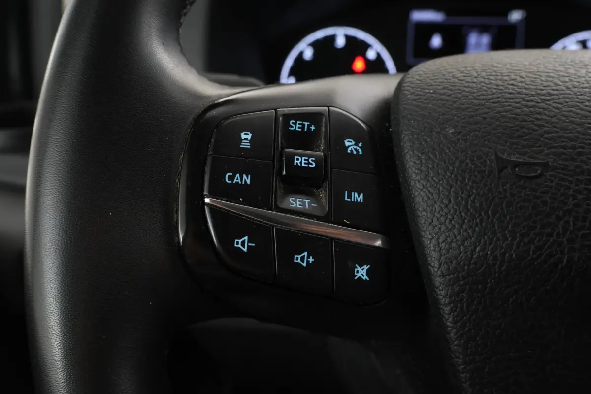 320 2.0 TDCI L2H1 Active DC Automaat, Leer, Climate,