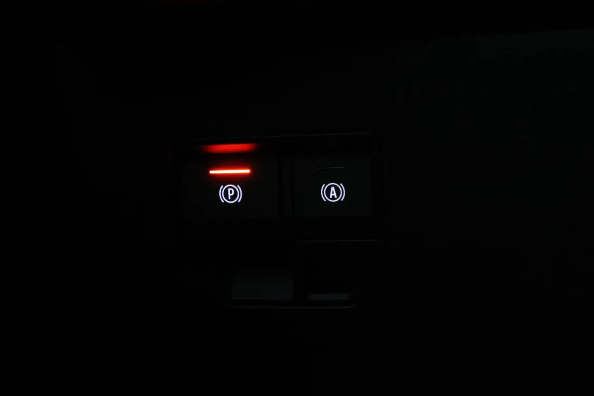 EV60 Optimum Charge Techno Adaptive Cruise, Apple Carplay/Android Auto,