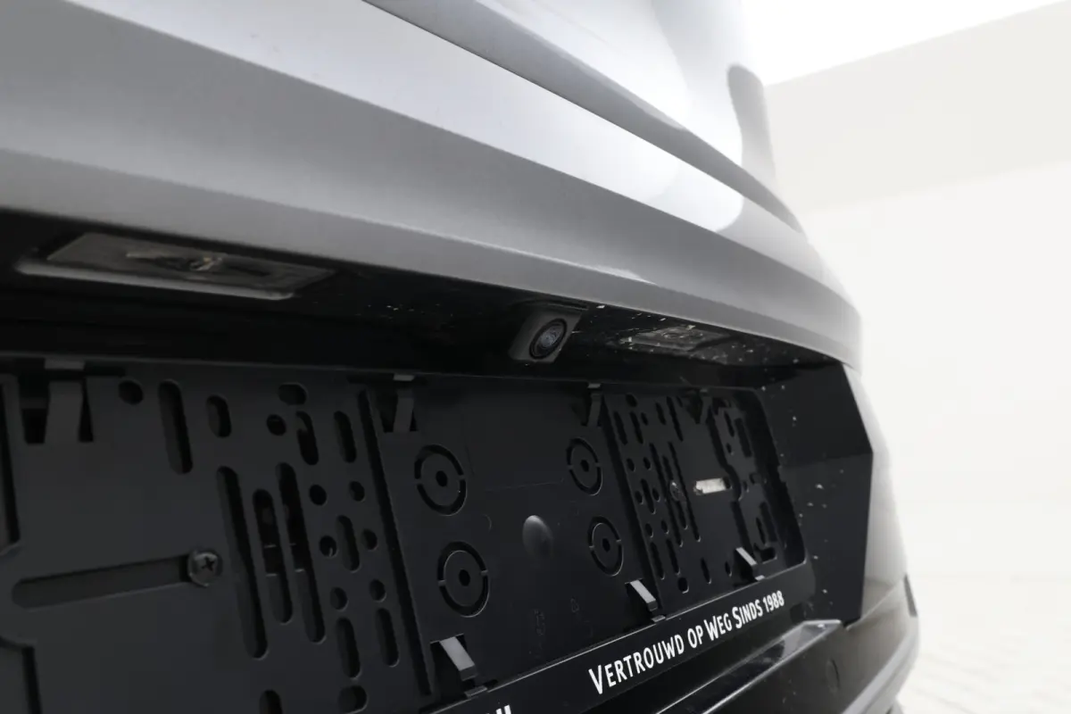 EV60 Optimum Charge Techno Adaptive Cruise, Apple Carplay/Android Auto,