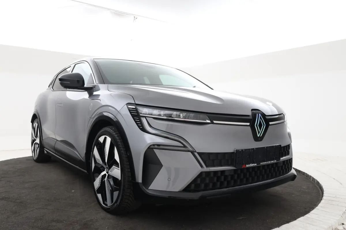 EV60 Optimum Charge Techno Adaptive Cruise, Apple Carplay/Android Auto,