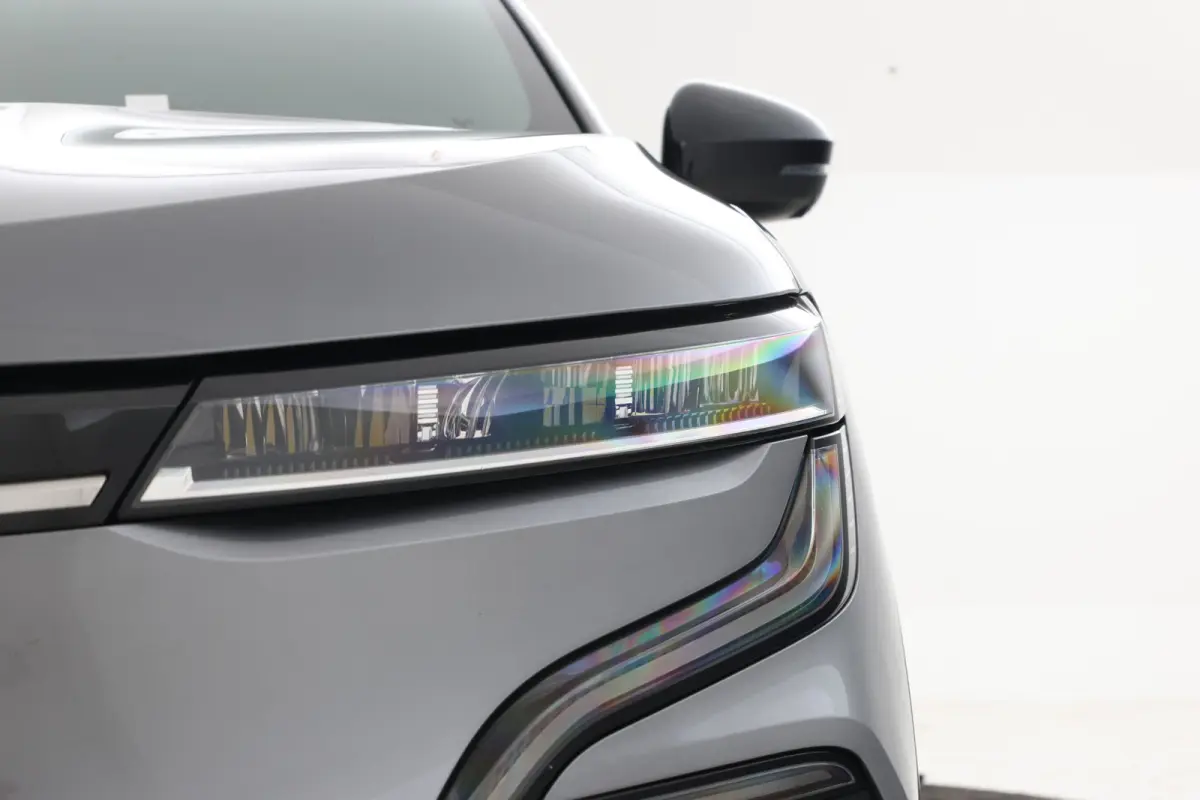 EV60 Optimum Charge Techno Adaptive Cruise, Apple Carplay/Android Auto,