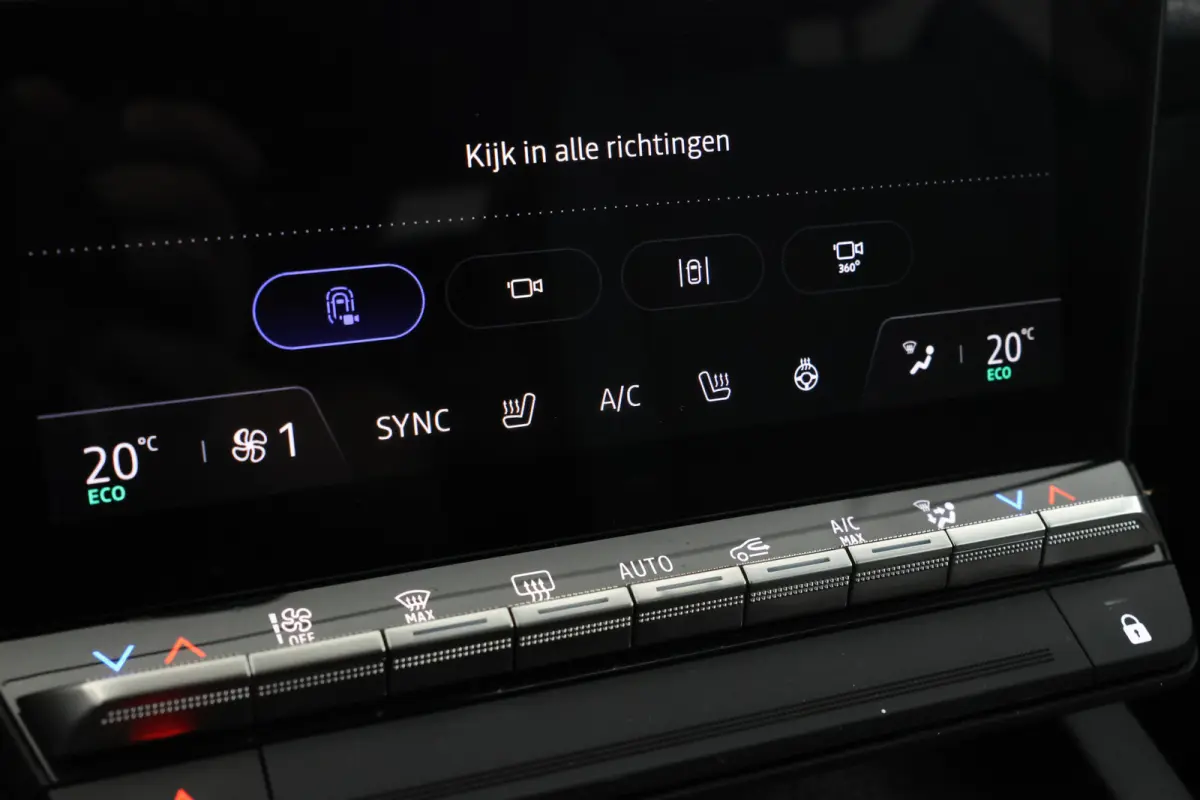 EV60 Optimum Charge Techno Adaptive Cruise, Apple Carplay/Android Auto,