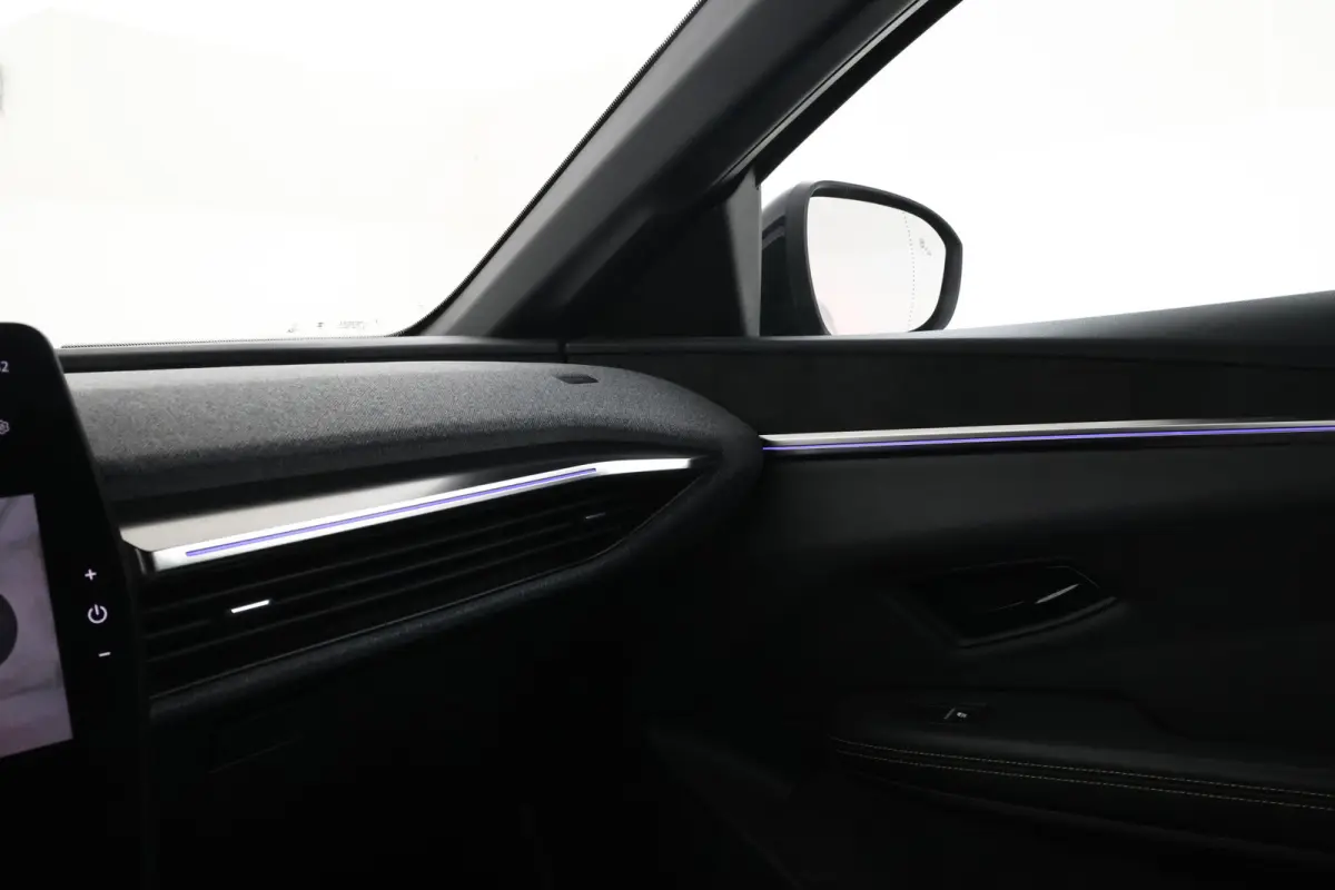 EV60 Optimum Charge Techno Adaptive Cruise, Apple Carplay/Android Auto,
