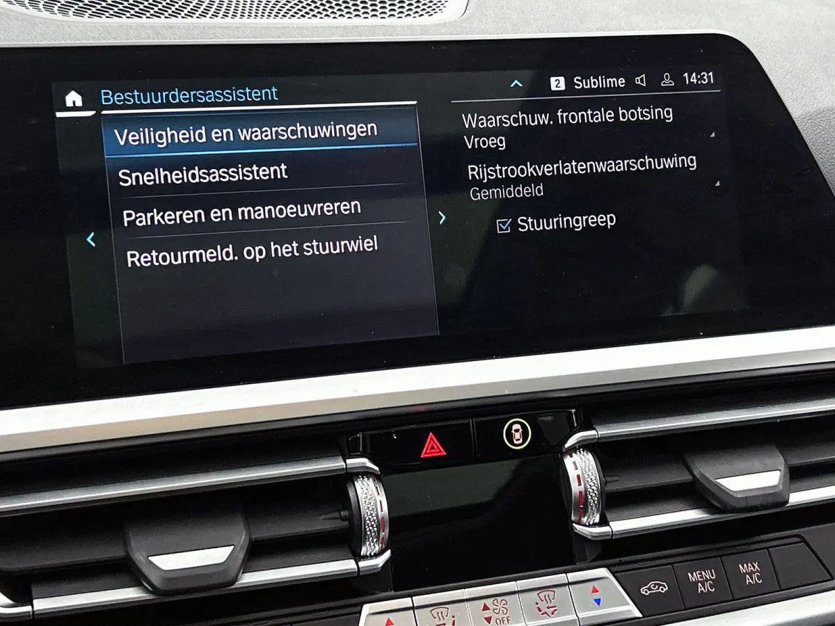 320e PANO | EL-TREKHAAK | NAVI & CARPLAY | EL-ACHTERKLEP