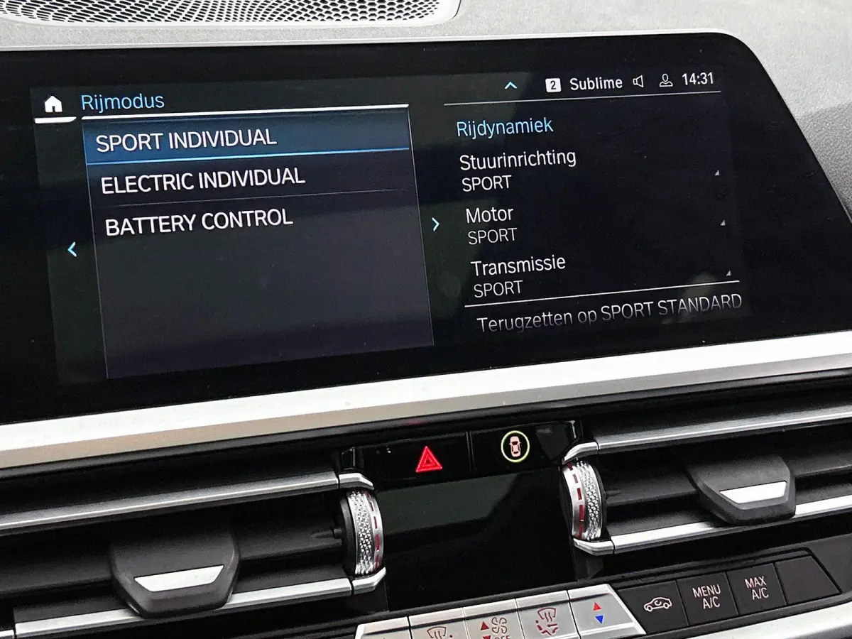 320e PANO | EL-TREKHAAK | NAVI & CARPLAY | EL-ACHTERKLEP