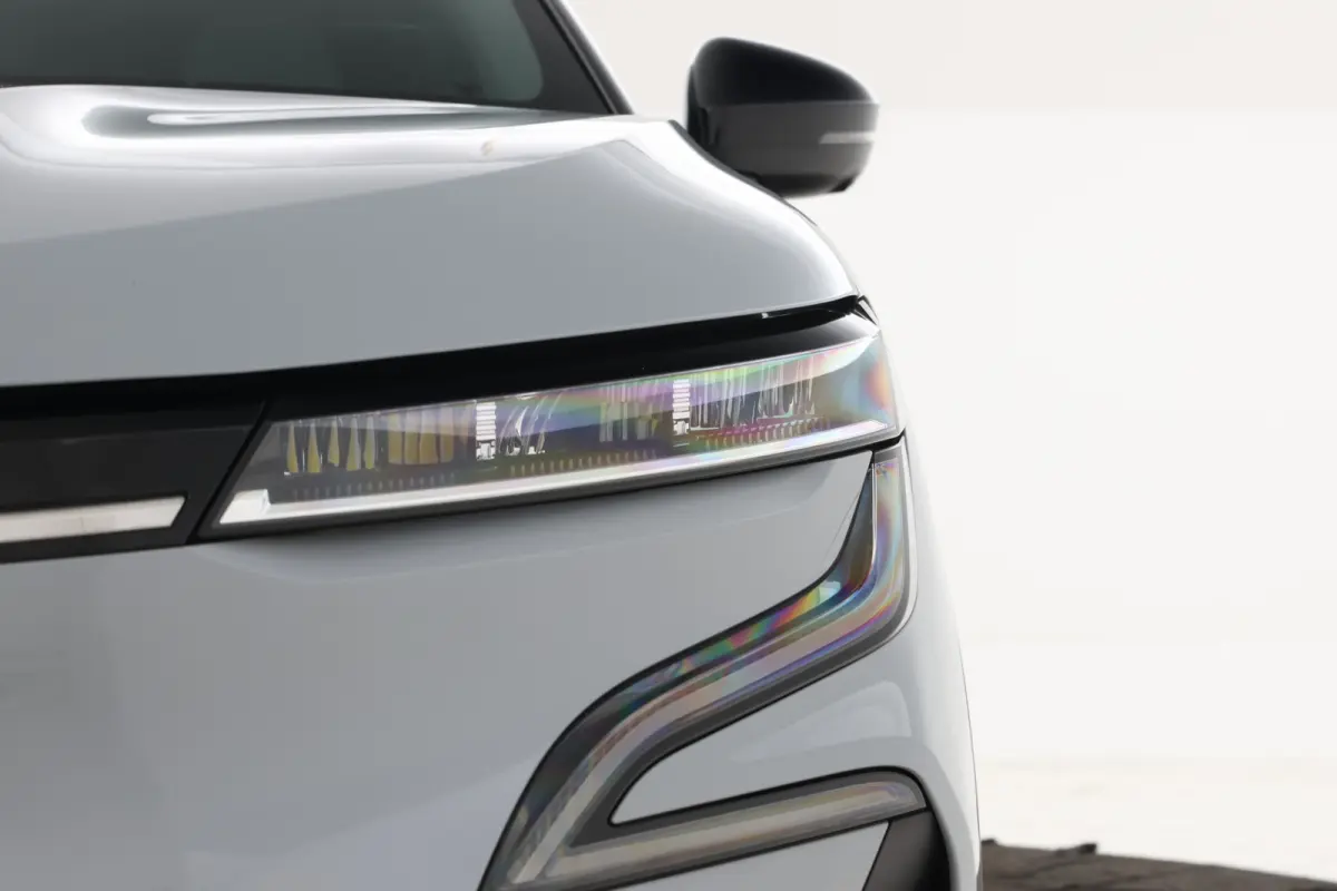 EV60 Optimum Charge Techno Adaptive Cruise, Apple Carplay/Android Auto,