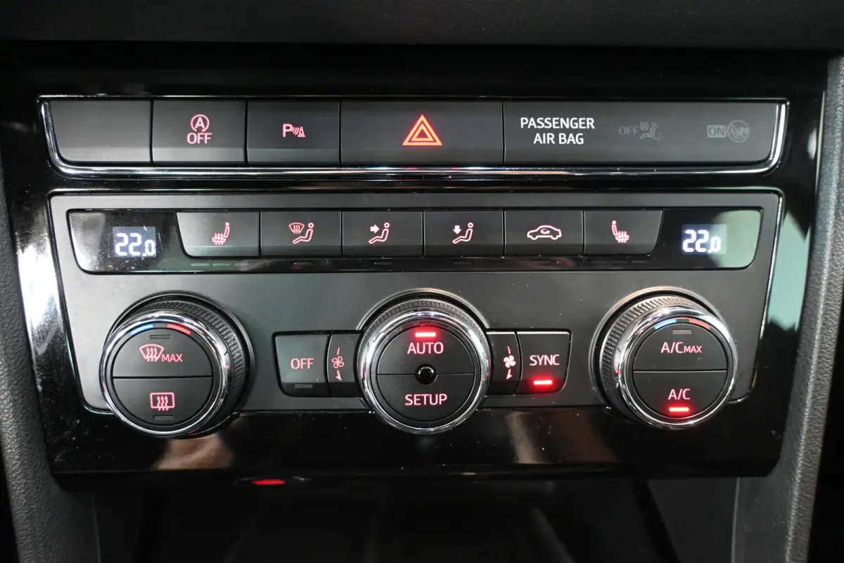 1.0 TSI FR Ultimate Edition Clima Navigatie Stoelverwarming Rijklaarprijs Inruil Mogelijk!