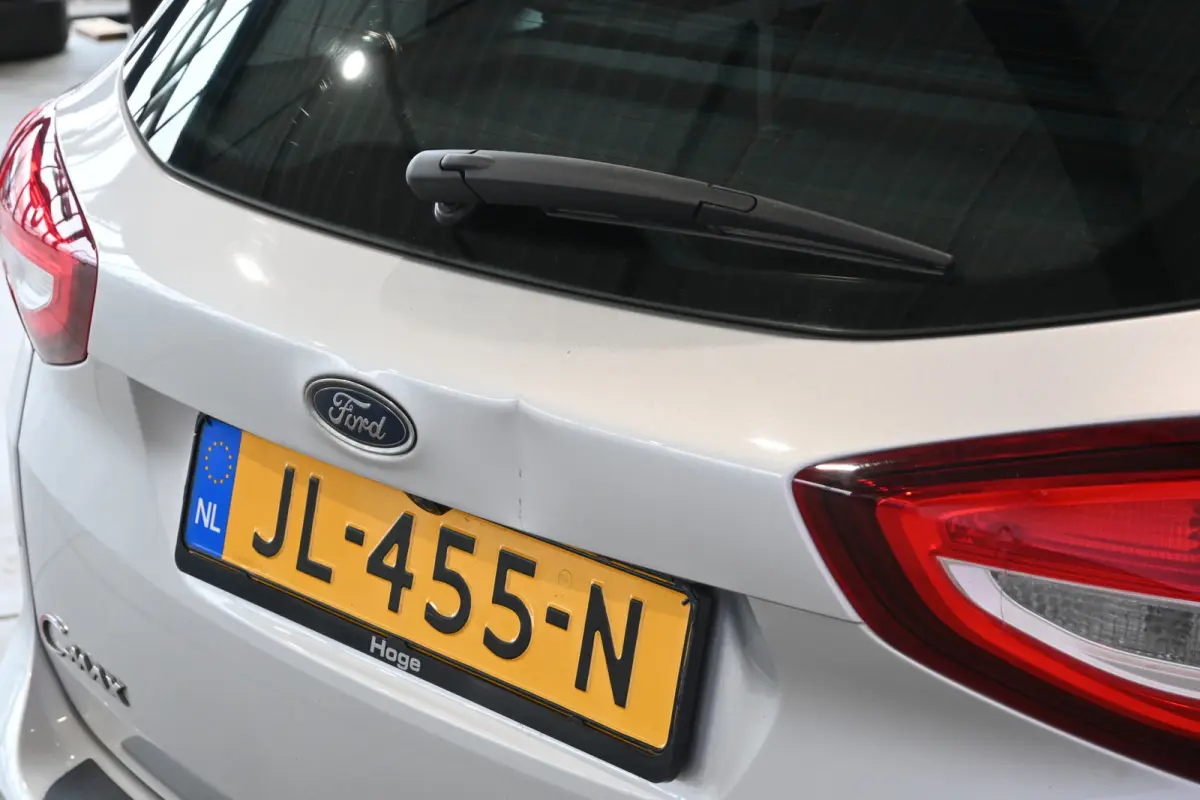1.0 Titanium Clima Cruise control Navigatie Rijklaarprijs Inruil Mogelijk!