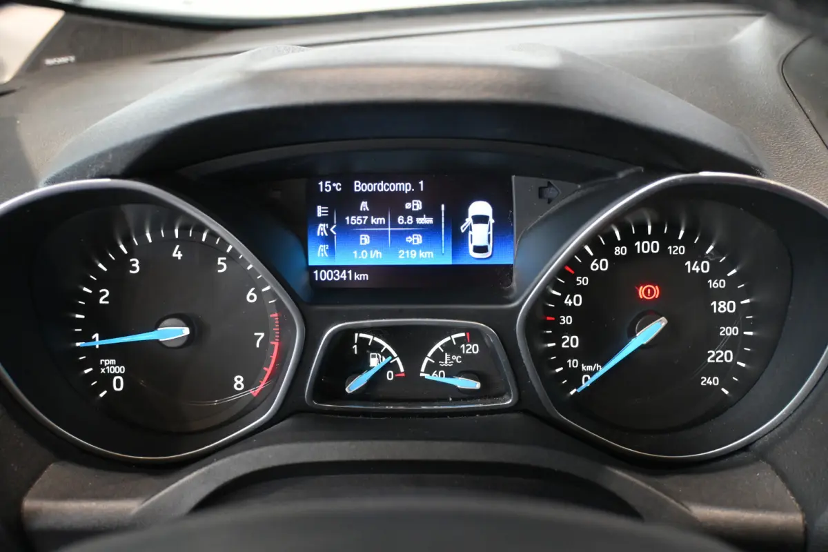 1.0 Titanium Clima Cruise control Navigatie Rijklaarprijs Inruil Mogelijk!