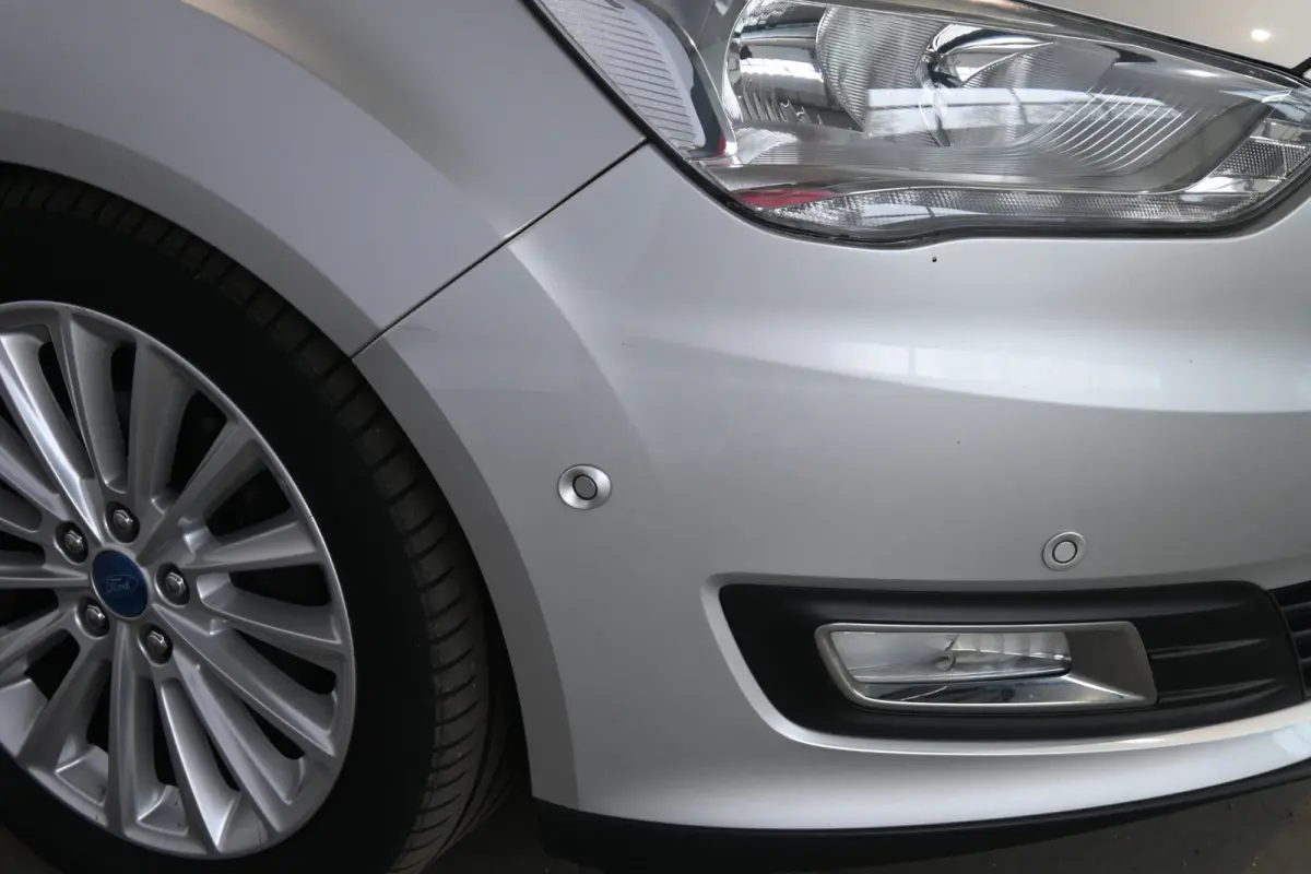1.0 Titanium Clima Cruise control Navigatie Rijklaarprijs Inruil Mogelijk!