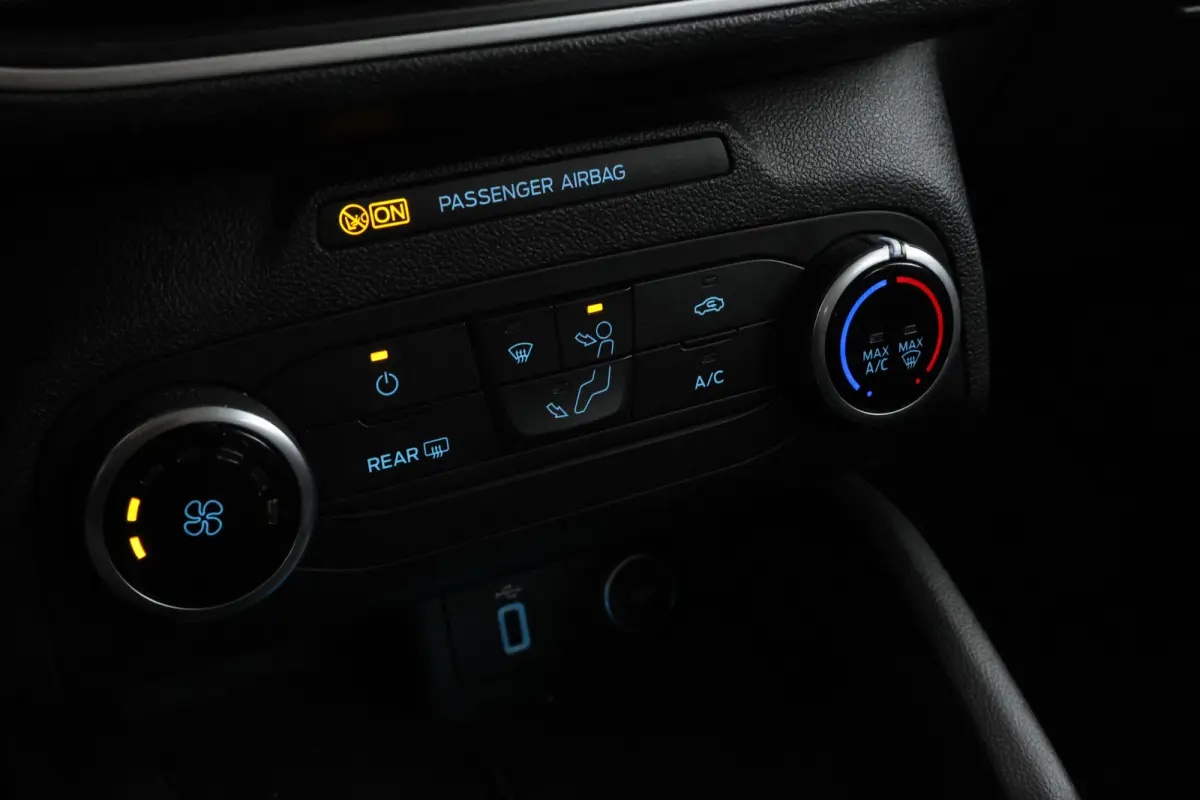 1.0 EcoBoost Trend Edition Business Navigatie,
