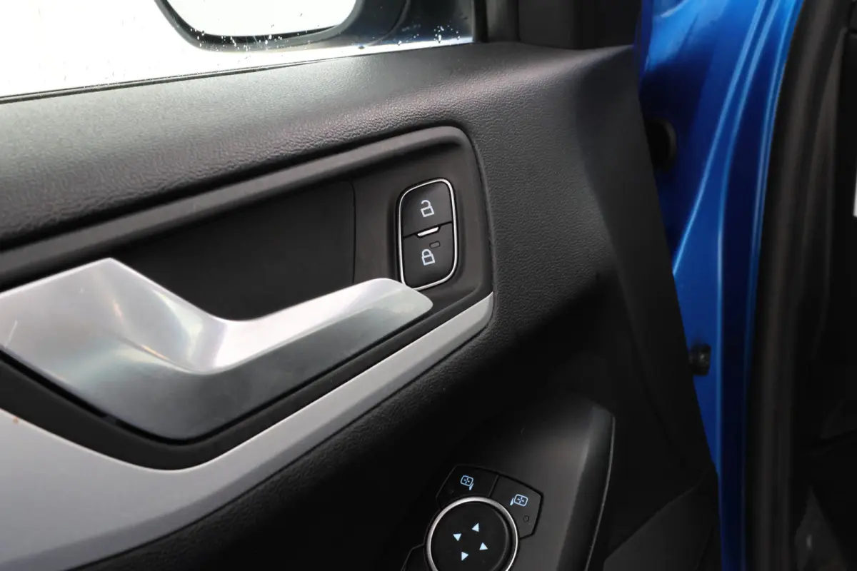 1.0 EcoBoost Trend Edition Business Navigatie,