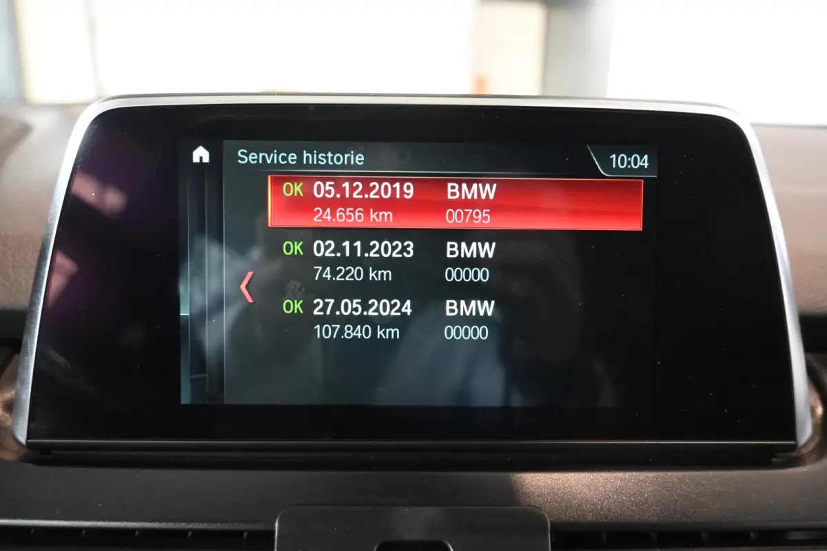 225xe iPerformance xDrive Executive Automaat Navigatie Goed Onderhouden! Inruil Mogelijk!