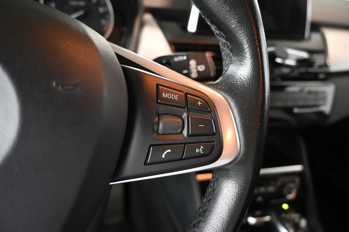 225xe iPerformance xDrive Executive Automaat Navigatie Goed Onderhouden! Inruil Mogelijk!