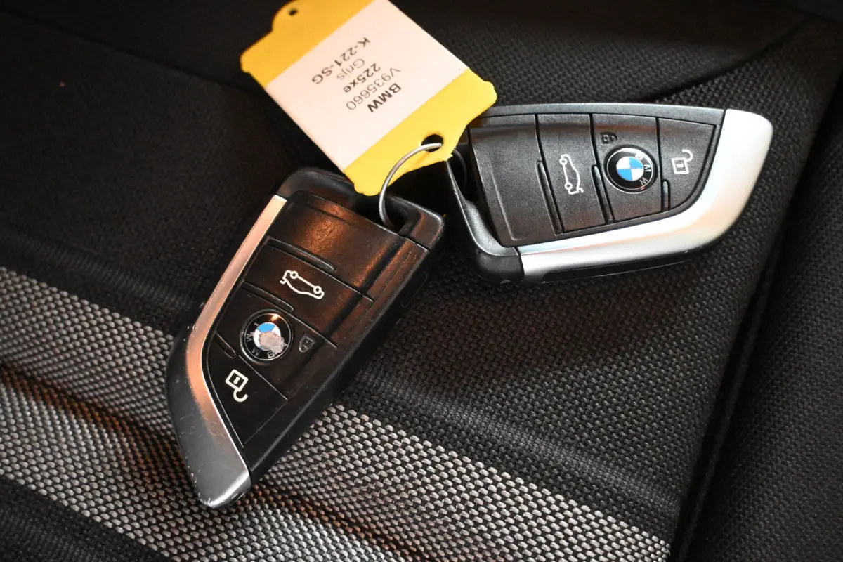 225xe iPerformance xDrive Executive Automaat Navigatie Goed Onderhouden! Inruil Mogelijk!