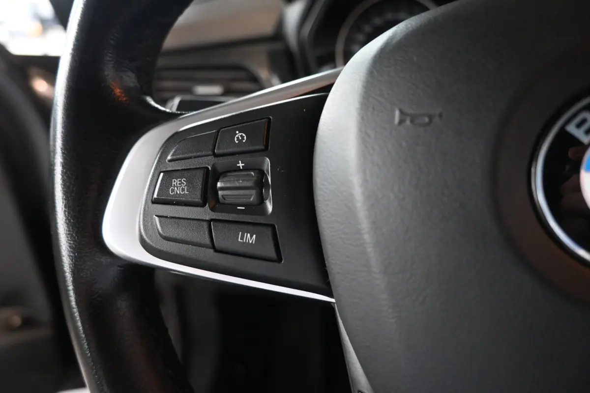 225xe iPerformance xDrive Executive Automaat Navigatie Goed Onderhouden! Inruil Mogelijk!