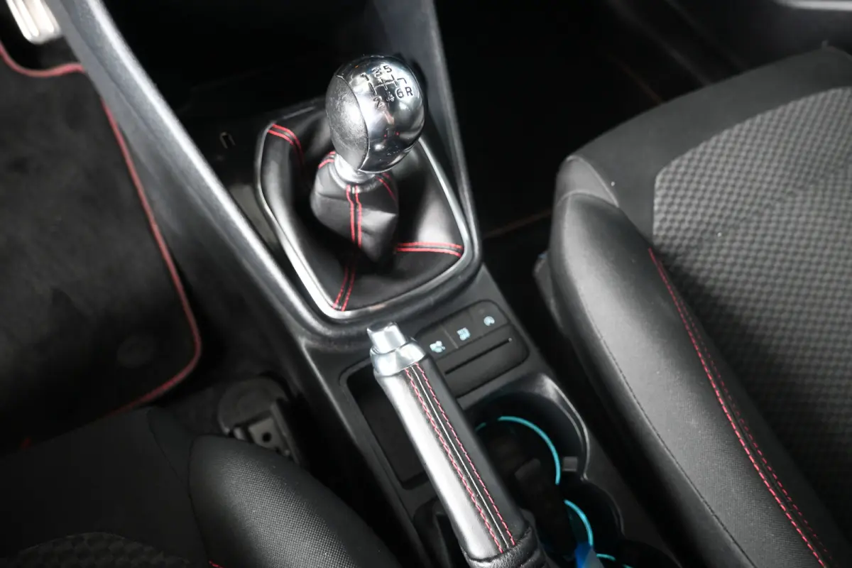 1.0 EcoBoost ST-Line Navigatie Stuur/Stoelverwarming LED Carplay Rijklaarprijs! Inruil Mogelijk!