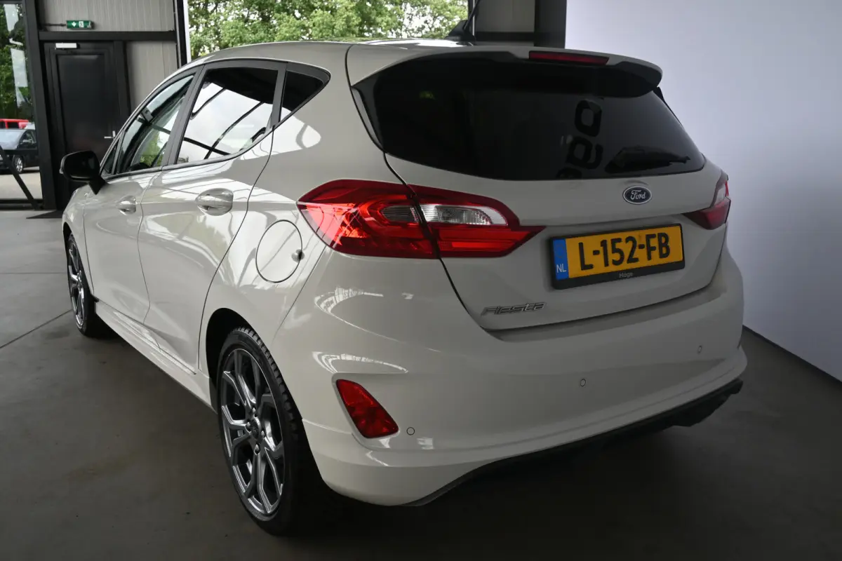 1.0 EcoBoost ST-Line Navigatie Stuur/Stoelverwarming LED Carplay Rijklaarprijs! Inruil Mogelijk!