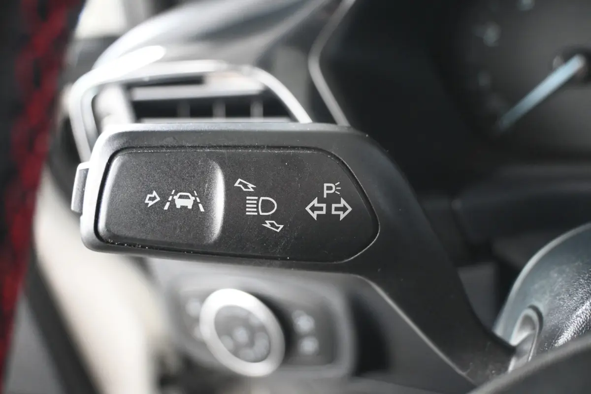 1.0 EcoBoost ST-Line Navigatie Stuur/Stoelverwarming LED Carplay Rijklaarprijs! Inruil Mogelijk!