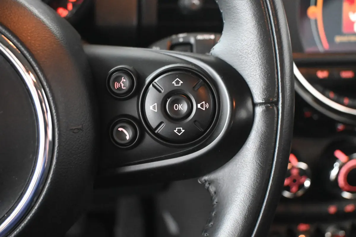 Mini 1.5 Airco Navigatie LED Cruise Control Direct Leverbaar! Rijklaarprijs Inruil Mogelijk!