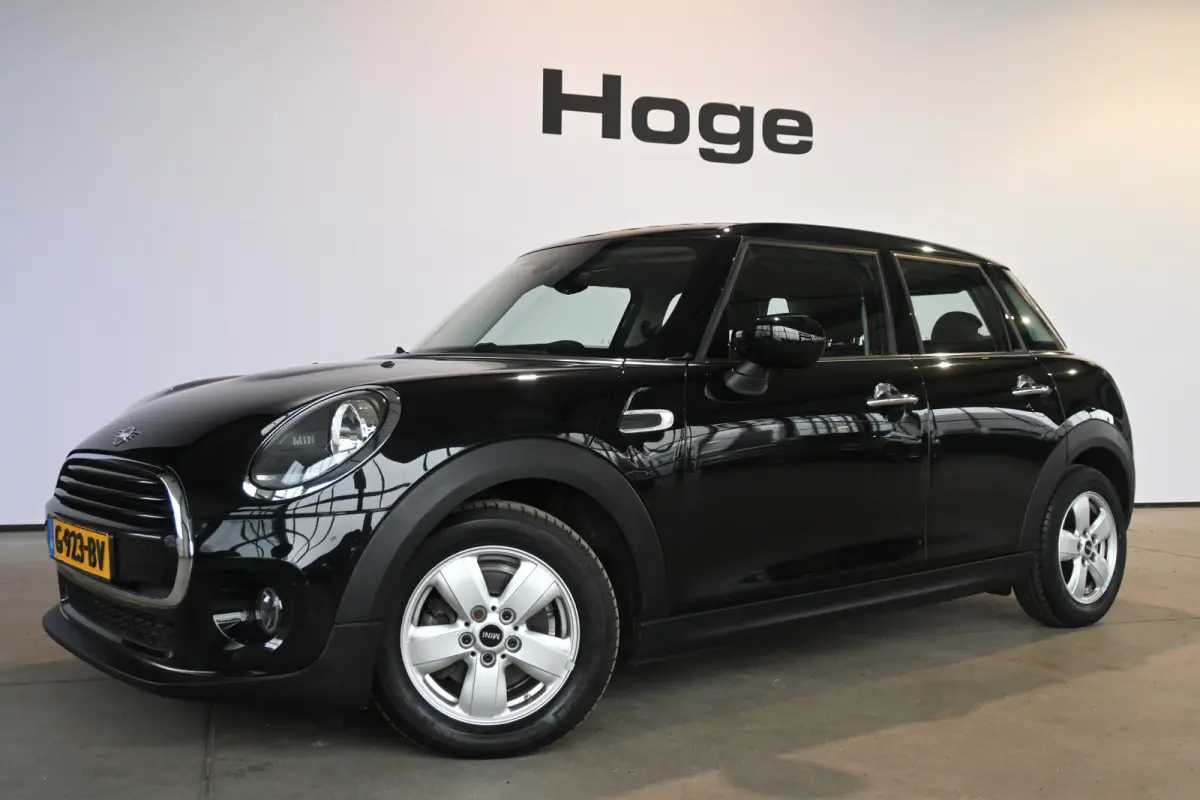 Mini 1.5 Airco Navigatie LED Cruise Control Direct Leverbaar! Rijklaarprijs Inruil Mogelijk!