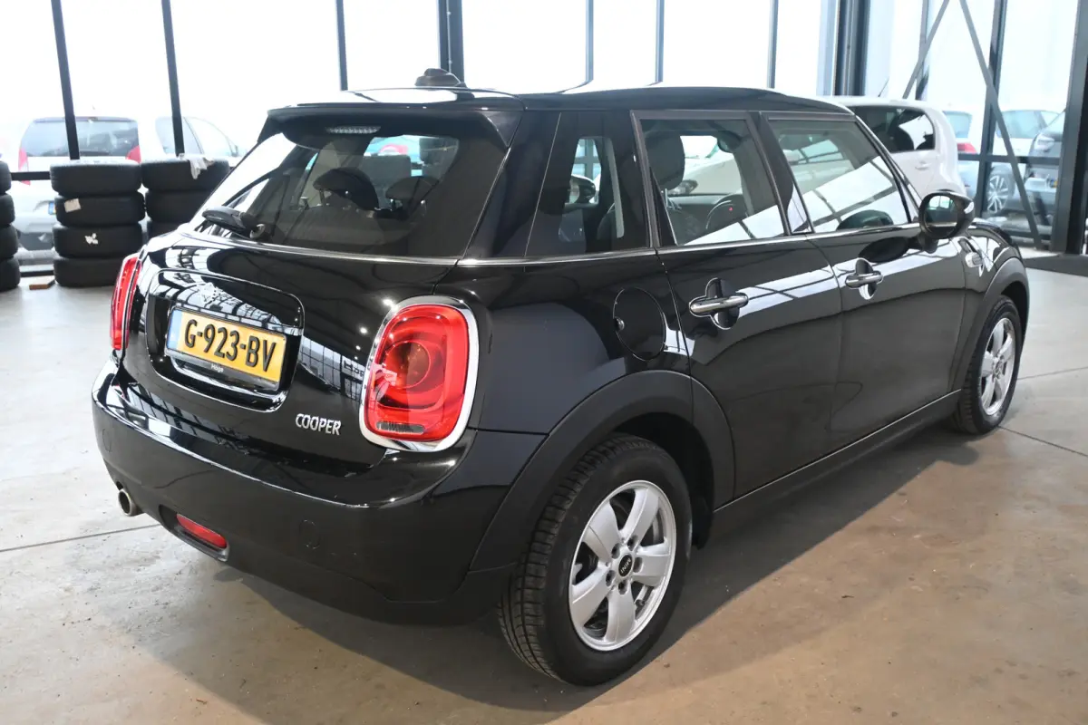 Mini 1.5 Airco Navigatie LED Cruise Control Direct Leverbaar! Rijklaarprijs Inruil Mogelijk!