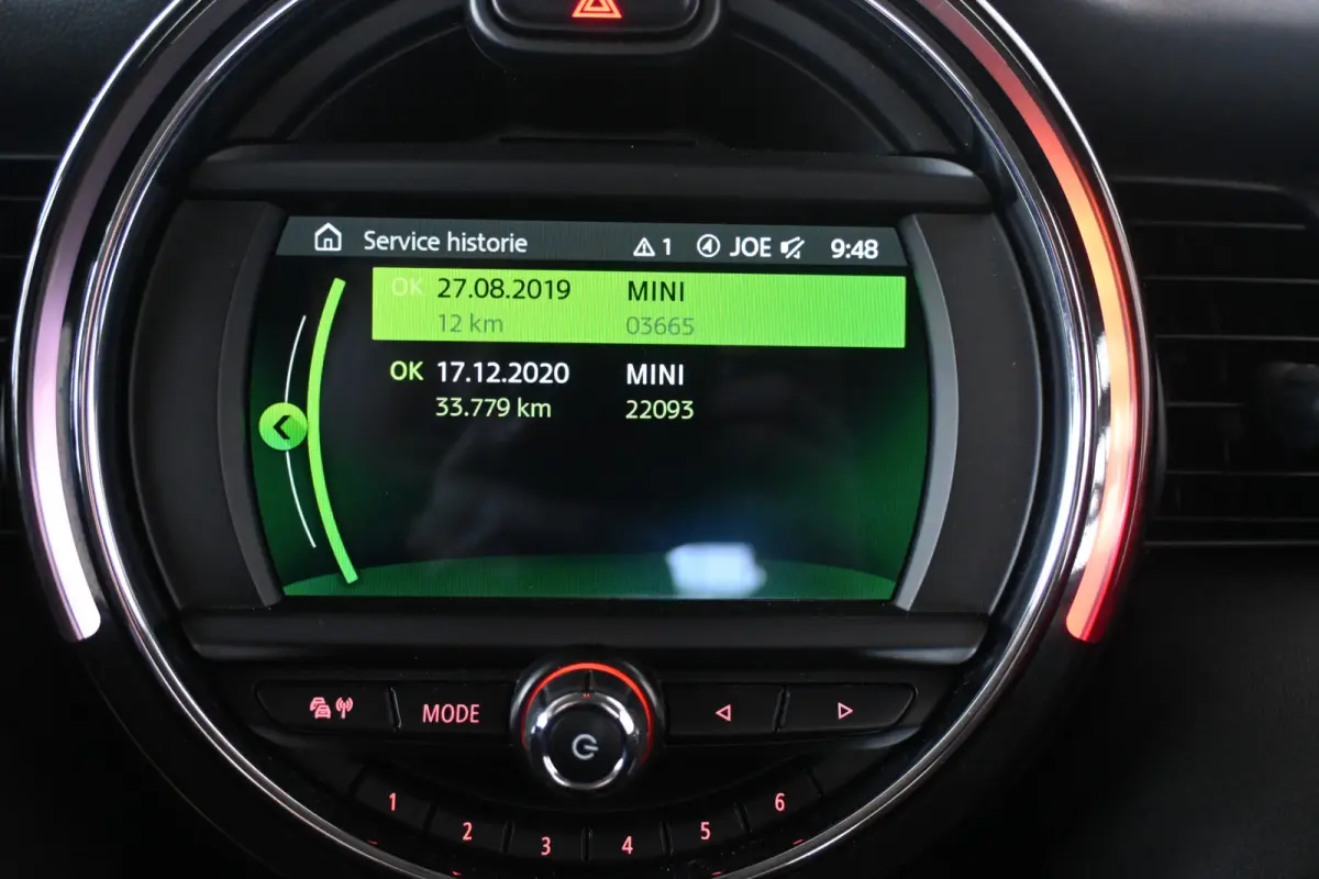 Mini 1.5 Airco Navigatie LED Cruise Control Direct Leverbaar! Rijklaarprijs Inruil Mogelijk!