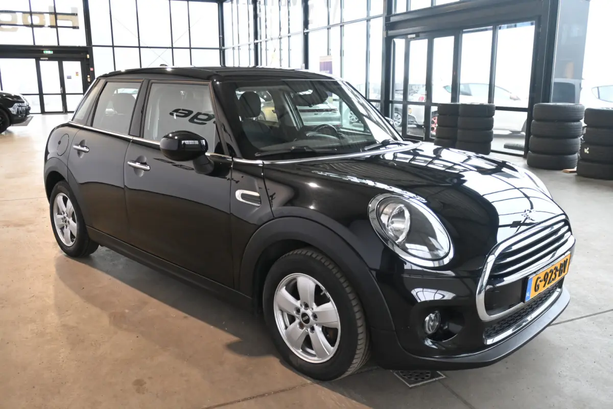 Mini 1.5 Airco Navigatie LED Cruise Control Direct Leverbaar! Rijklaarprijs Inruil Mogelijk!