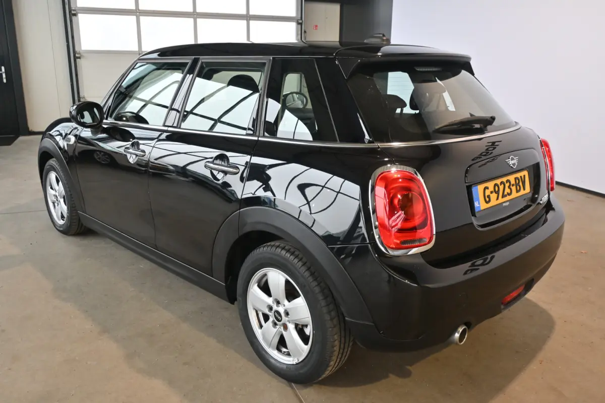 Mini 1.5 Airco Navigatie LED Cruise Control Direct Leverbaar! Rijklaarprijs Inruil Mogelijk!