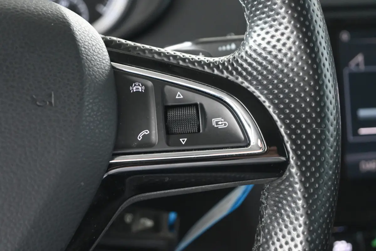 1.0 TSI Greentech Ambition Business Automaat Navigatie Stoelverwarming Rijklaarprijs! Inruil Mogelijk!