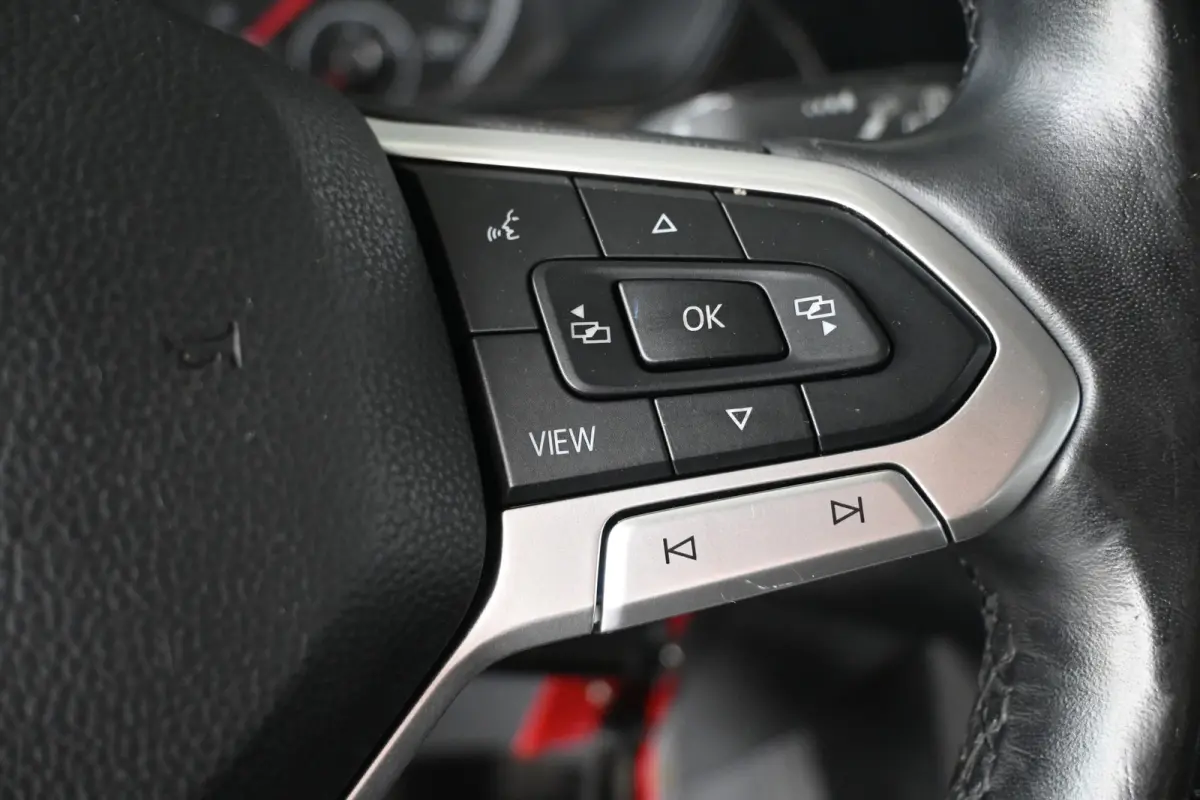1.0 TSI Life Clima Cruise Control Navigatie Carplay Camera Rijklaarprijs Inruil Mogelijk!