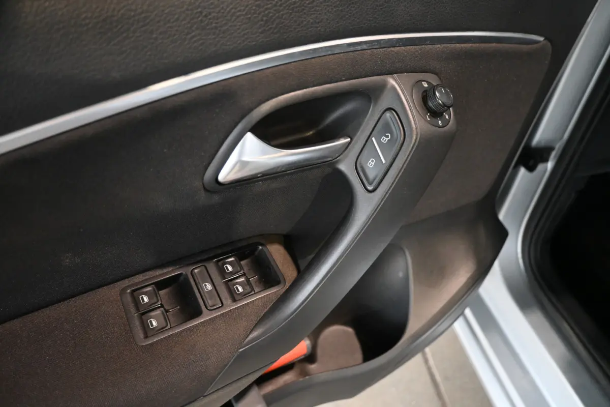 1.4 TDI Comfortline Airco Cruise Control Trekhaak Goed Onderhouden! Inruil Mogelijk!
