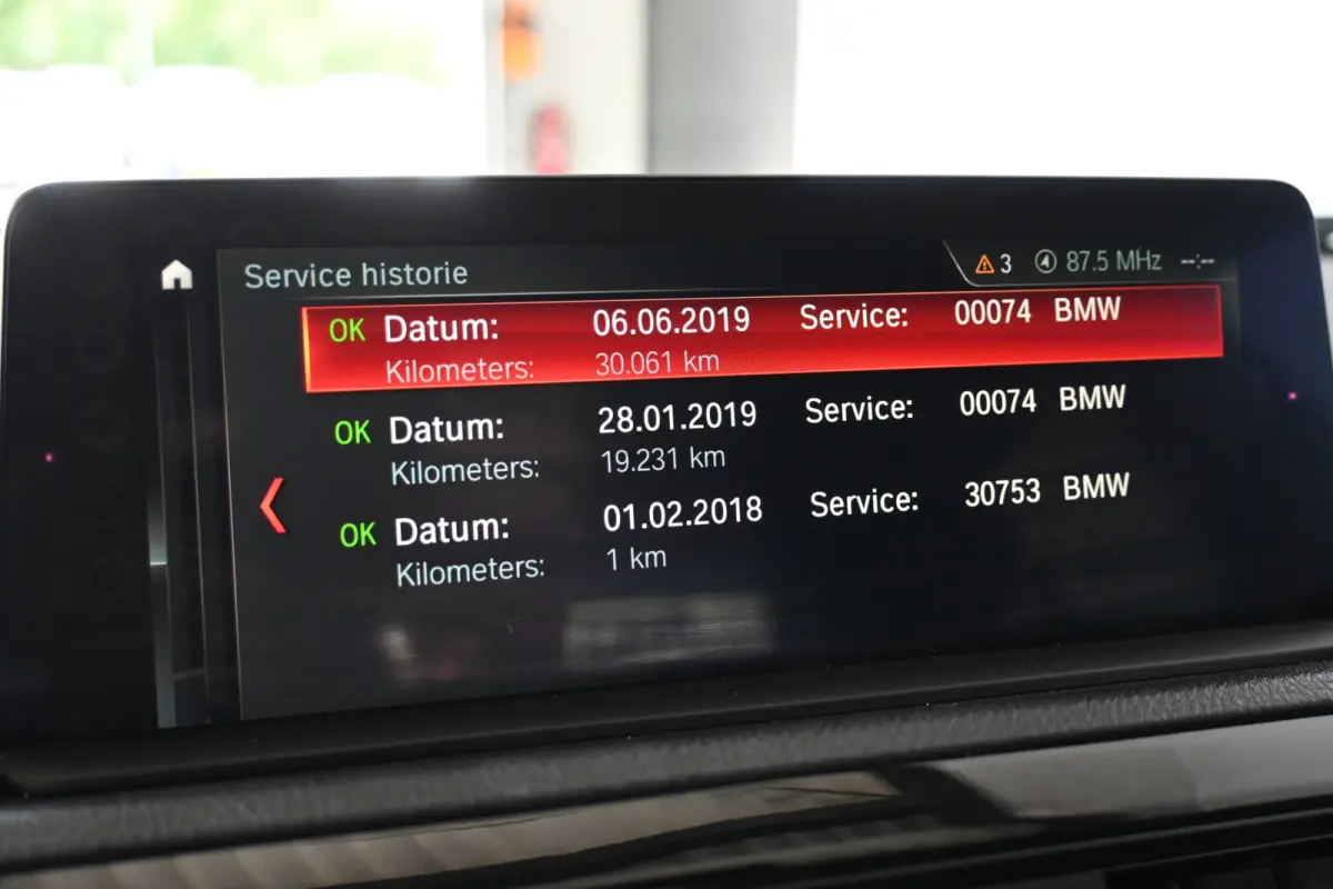 116i Sport Cima Navigatie Pdc Cruise Control LED Stoelverwarming Inruil Mogelijk!