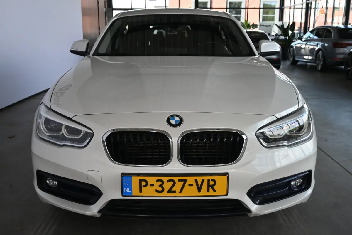 116i Sport Cima Navigatie Pdc Cruise Control LED Stoelverwarming Inruil Mogelijk!
