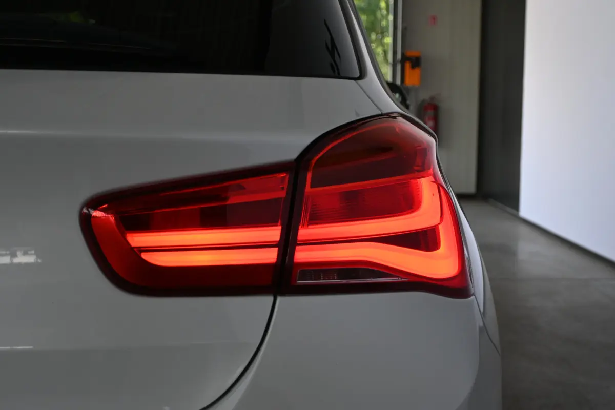 116i Sport Cima Navigatie Pdc Cruise Control LED Stoelverwarming Inruil Mogelijk!