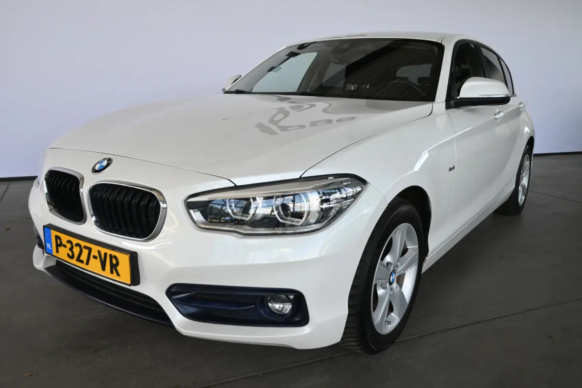 116i Sport Cima Navigatie Pdc Cruise Control LED Stoelverwarming Inruil Mogelijk!