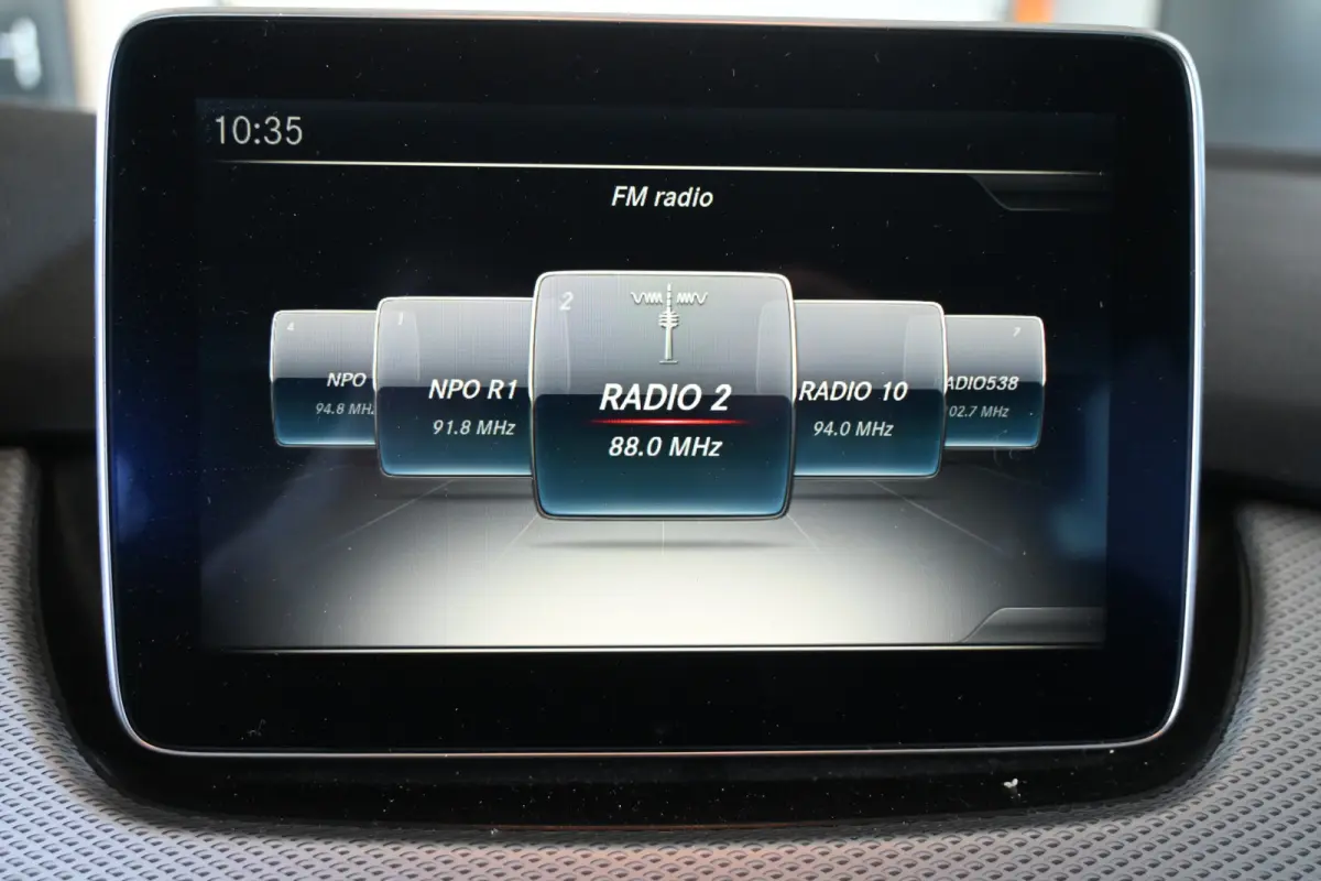 180 Ambition Automaat Cruise Airco Navigatie Trekhaak Panoramdak 1e Eigenaar Inruil Mogelijk!