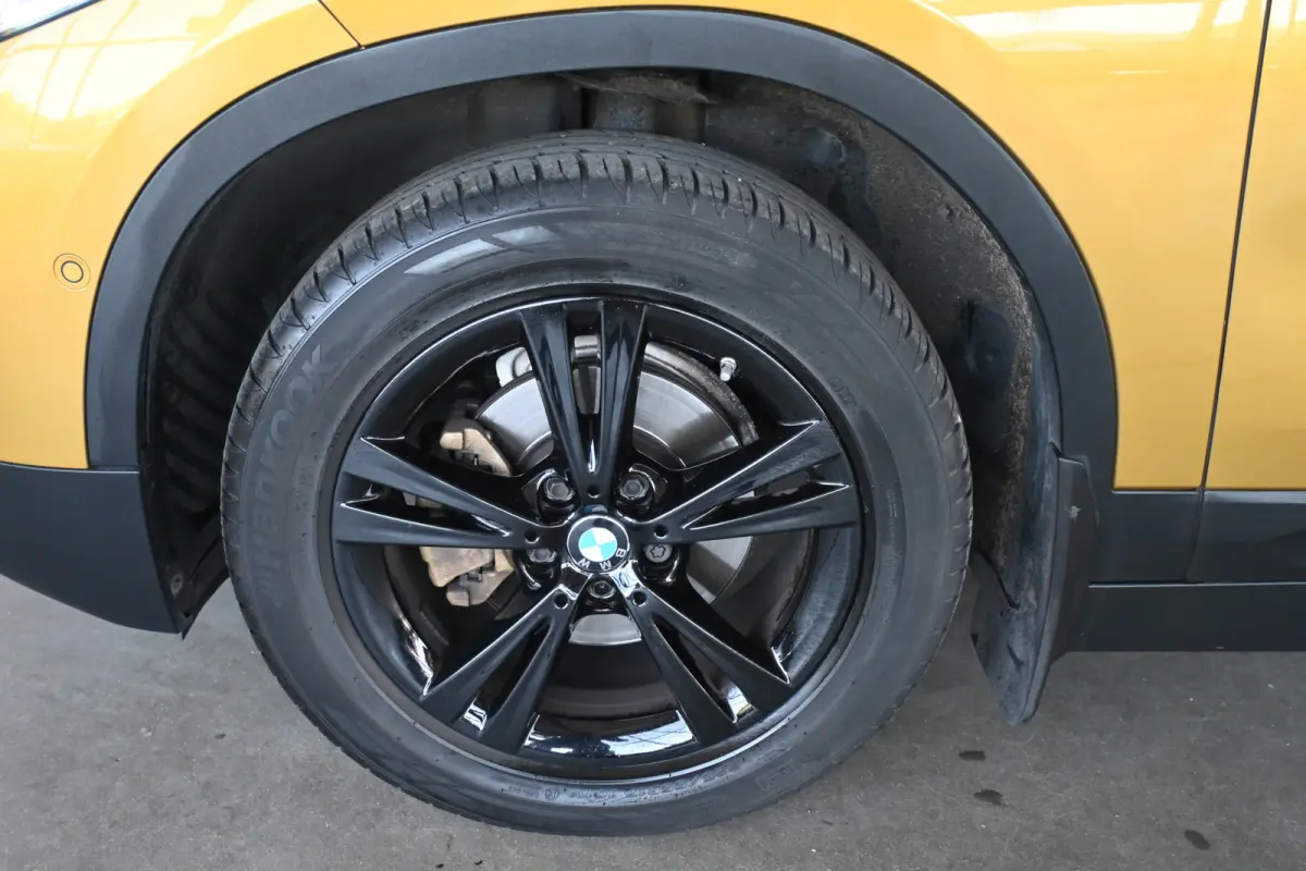 sDrive16d High Executive M-Sport Edition Clima Navigatie Head-Up Rijklaarprijs Inruil Mogelijk!