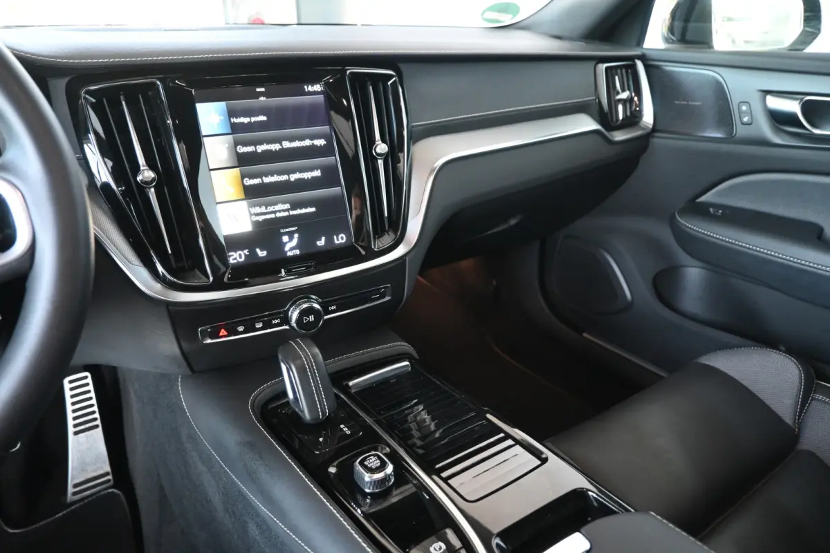 2.0 T8 Plug-in hybrid AWD Plus Bright SOH 98% Panoramdak Stoelverwarming Carplay Led Adaptieve Cruise Clima Lane Assist Camera 100% Onderhouden! Inruil Mogelijk!