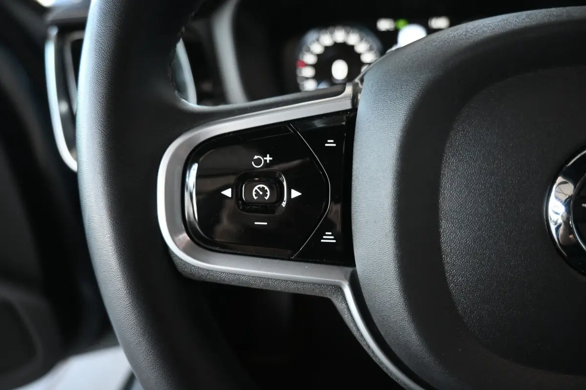 2.0 T8 Plug-in hybrid AWD Plus Bright SOH 98% Panoramdak Stoelverwarming Carplay Led Adaptieve Cruise Clima Lane Assist Camera 100% Onderhouden! Inruil Mogelijk!