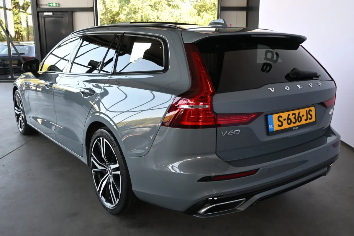 2.0 T8 Plug-in hybrid AWD Plus Bright SOH 98% Panoramdak Stoelverwarming Carplay Led Adaptieve Cruise Clima Lane Assist Camera 100% Onderhouden! Inruil Mogelijk!