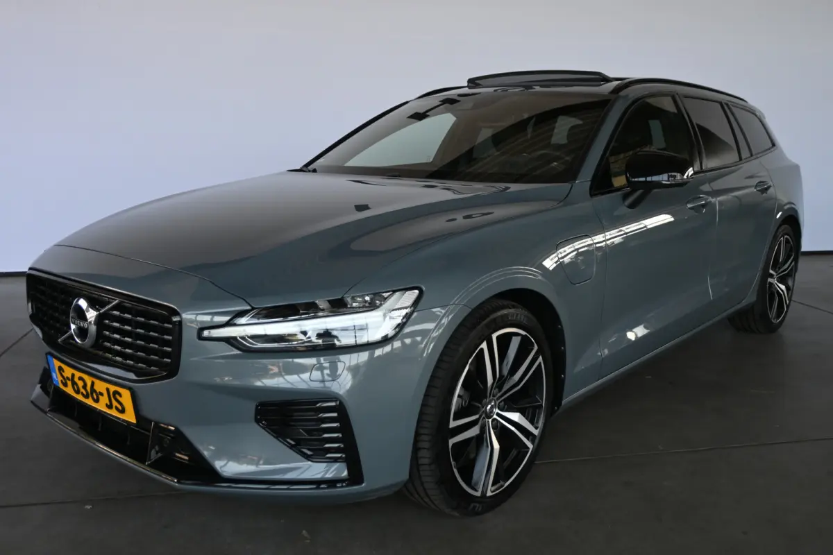 2.0 T8 Plug-in hybrid AWD Plus Bright SOH 98% Panoramdak Stoelverwarming Carplay Led Adaptieve Cruise Clima Lane Assist Camera 100% Onderhouden! Inruil Mogelijk!